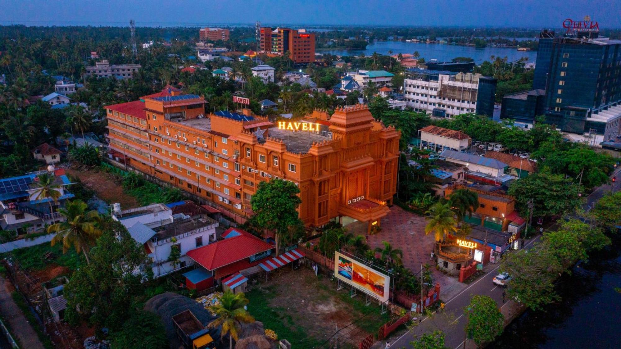 Haveli Backwater Resort Alappuzha Экстерьер фото